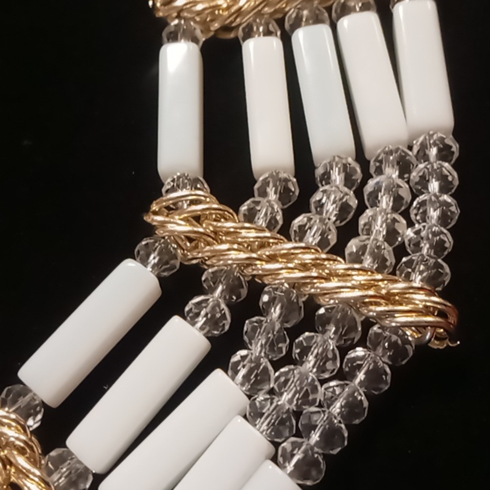 Napier milk glass, gold & crystal cut clear glass beaded collar or bib necklace - Picture 5 of 9